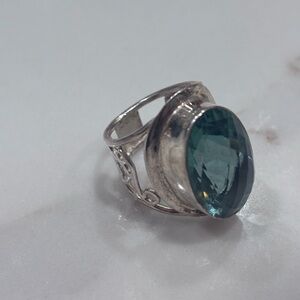 Elegant Silver Ring with Blue Gemstone